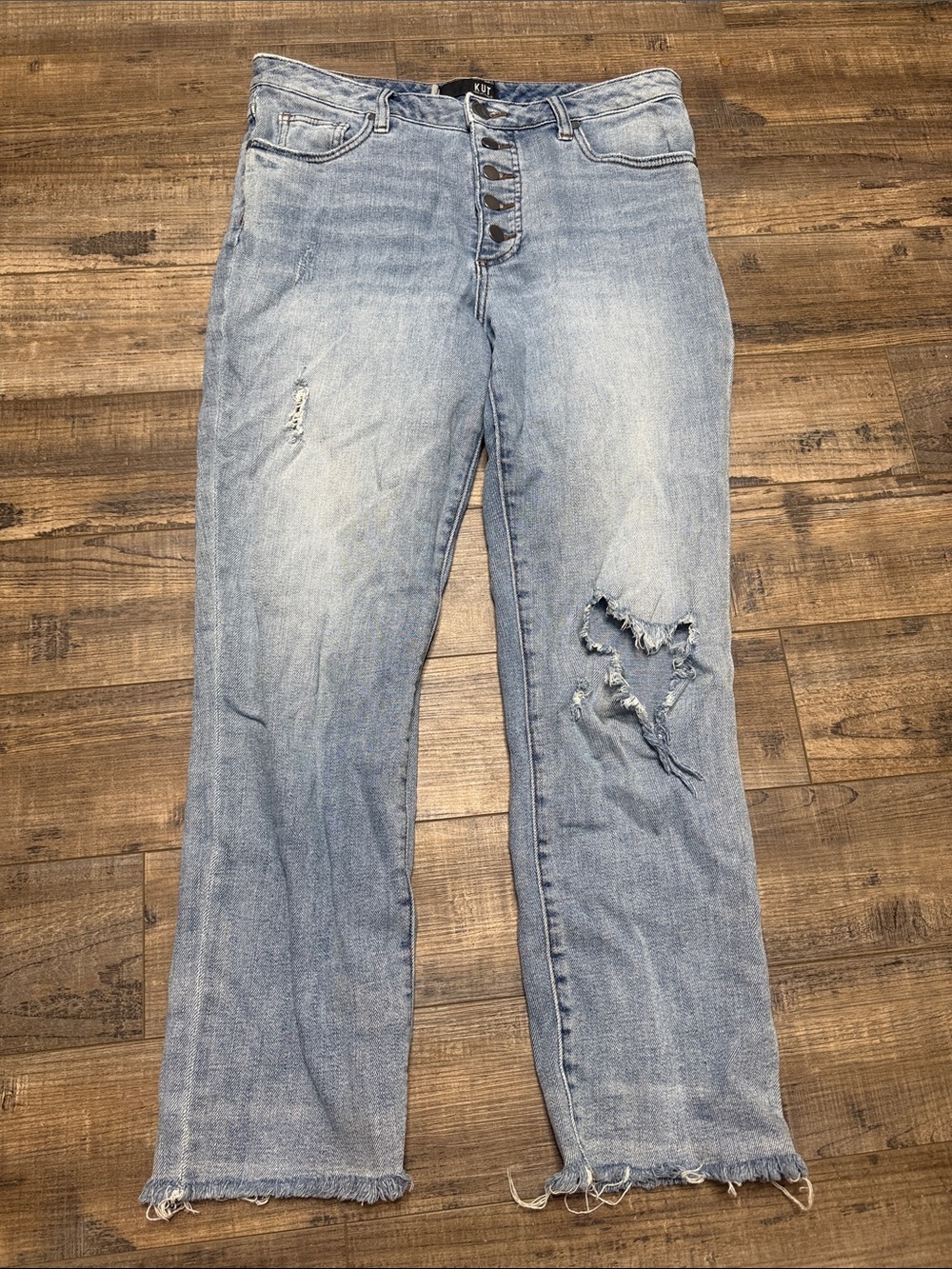 Kut from the Kloth Light Blue Denim Button Fly Jeans Women's Size 8 Distressed